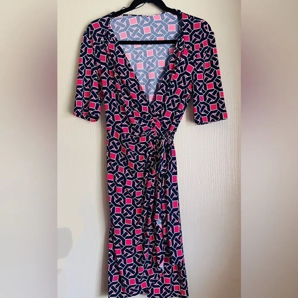 Maggy London pink/blue geometric wrap dress sz 10